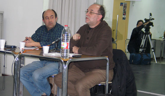 Lleno total en la charla de Carlos Taibo en Rivas Vaciamadrid