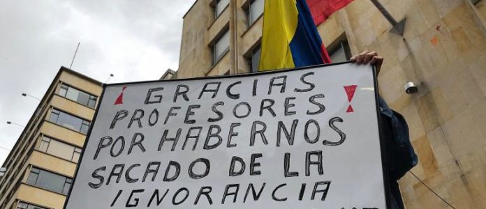 L@s trabajador@s de la educación española se solidarizan con el pueblo colombiano